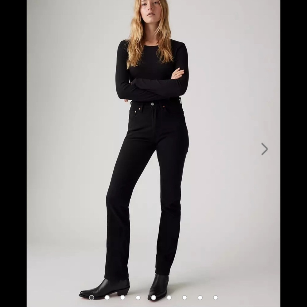 Women's Black Levi Jeans